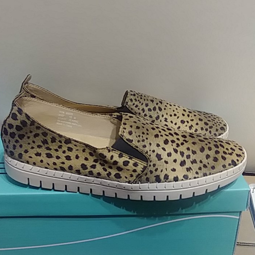 Danna Raye JEANNE casuals nib